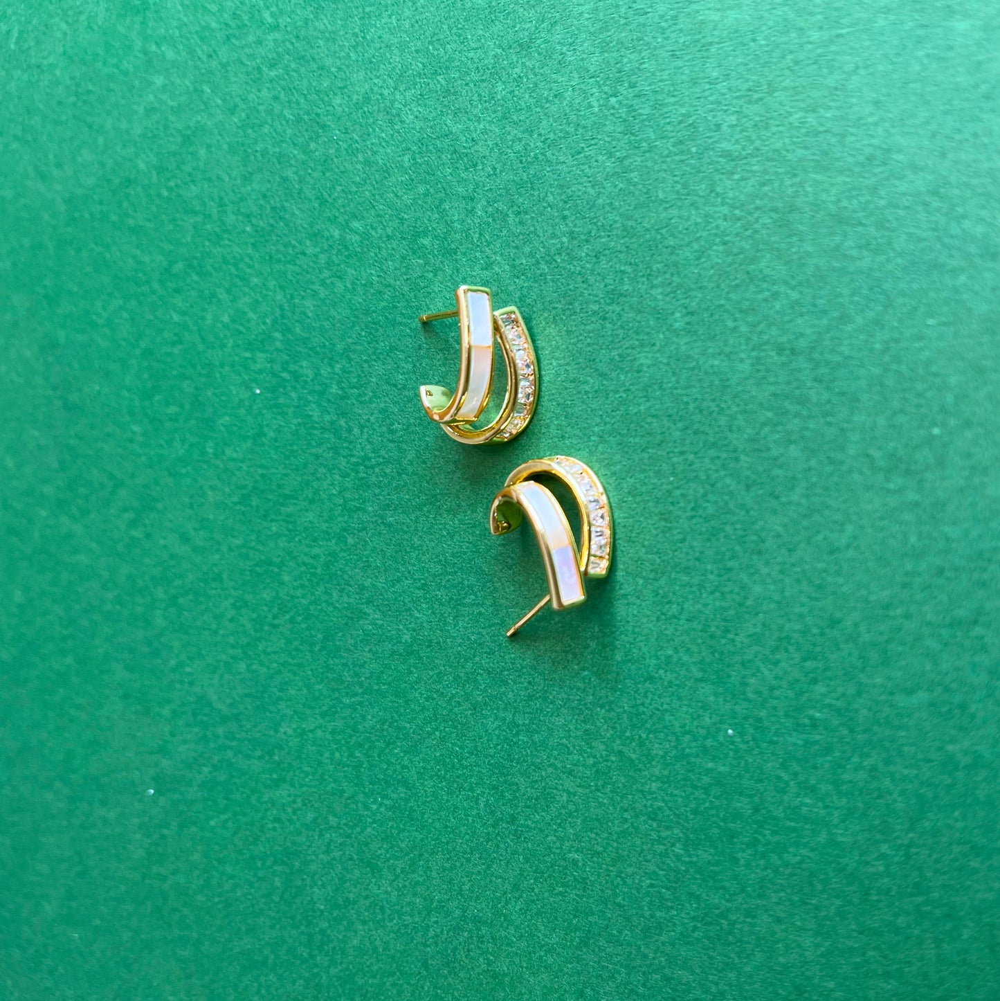 Clean geometric line earring|925 sterling silver - Bellemargarita Jewelry