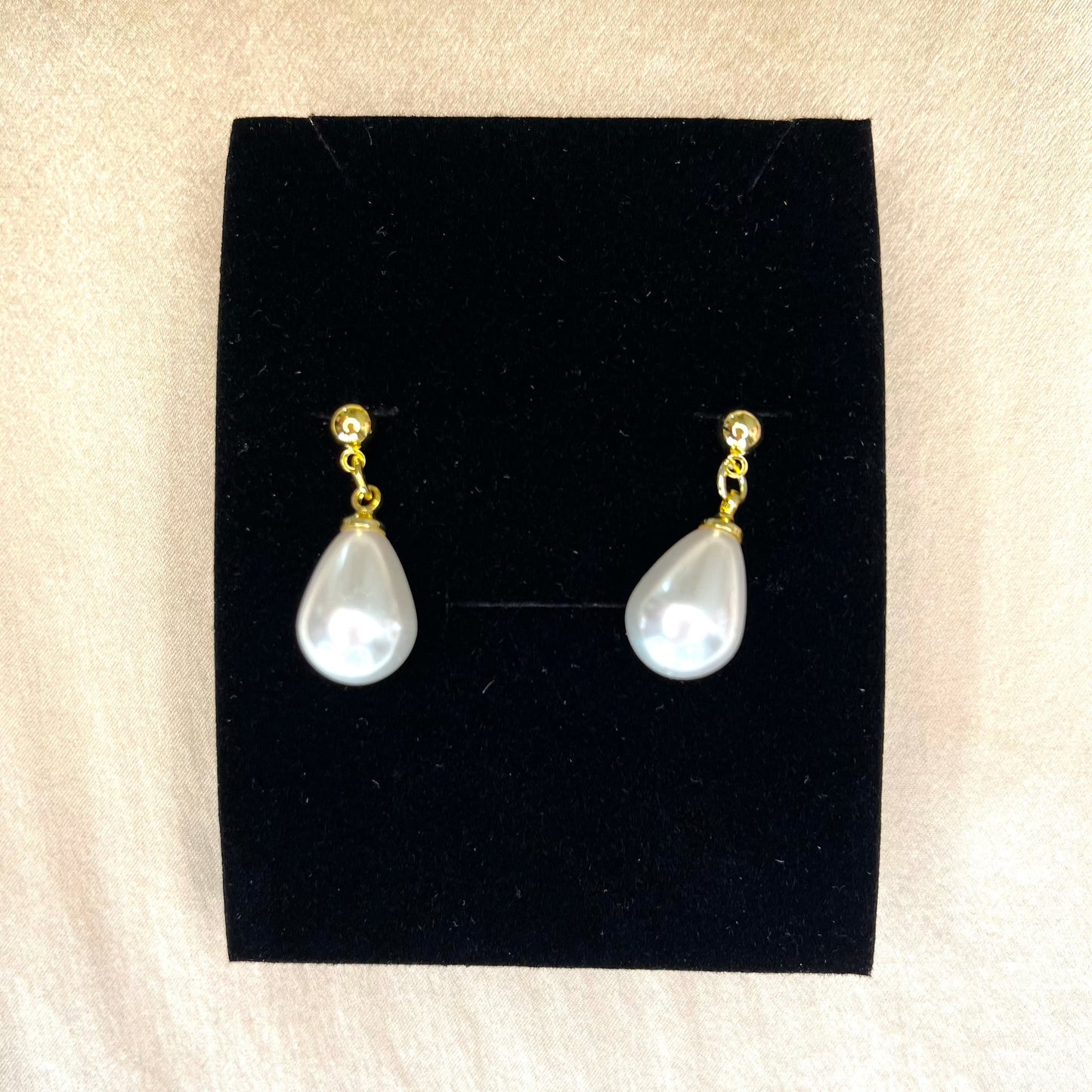 Single pearl drop earring|925 sterling silver - Bellemargarita Jewelry