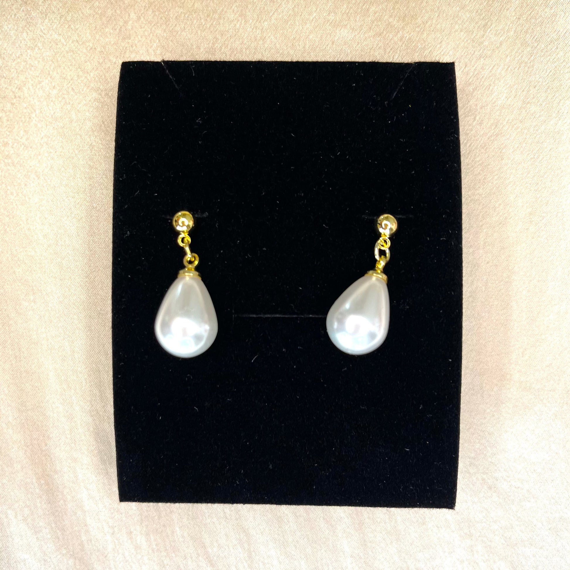 Single pearl drop earring|925 sterling silver - Bellemargarita Jewelry